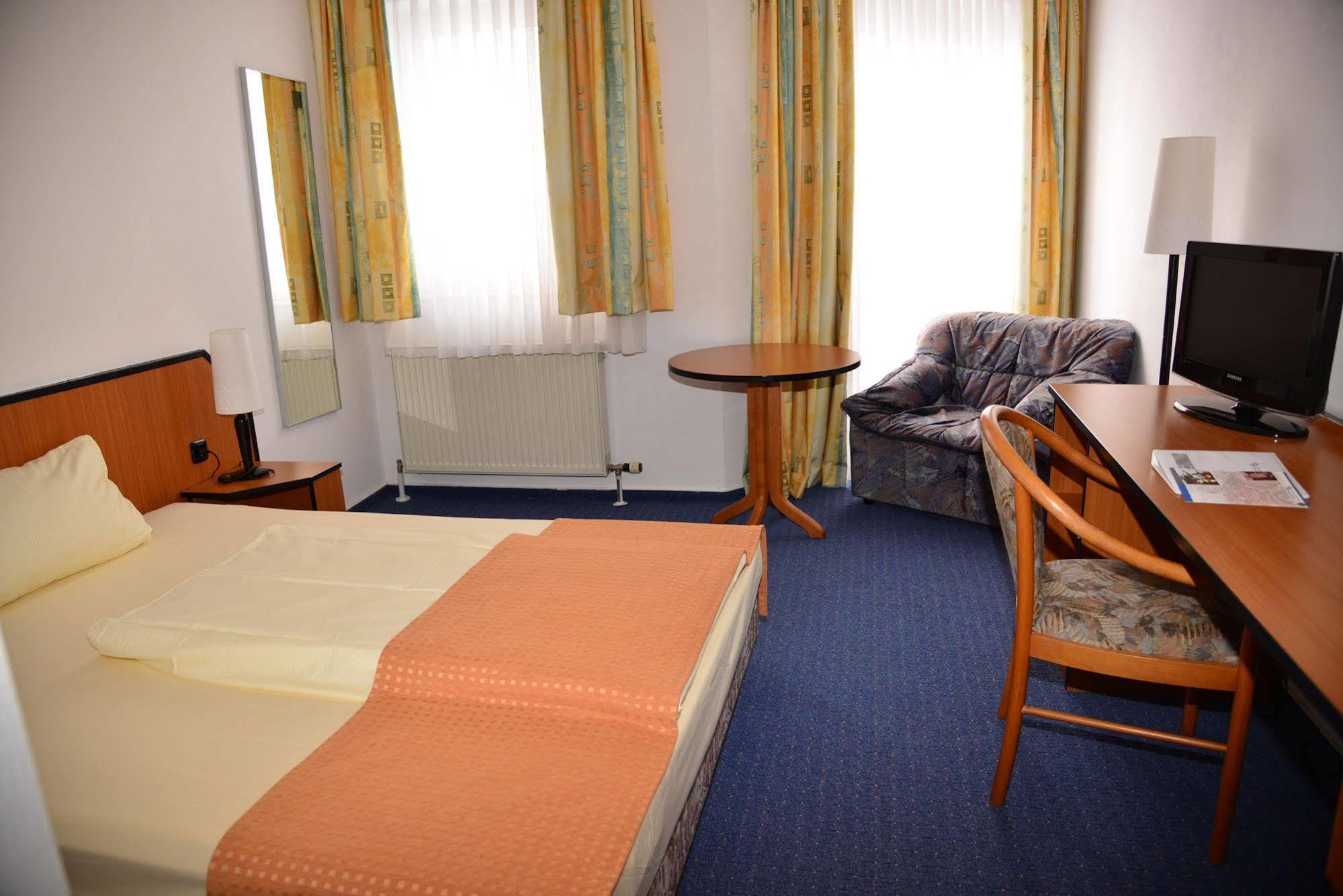 Trip Inn Kongresshotel Frankfurt-Rodgau Eksteriør billede